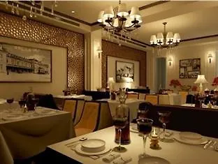 Dragon Hotel